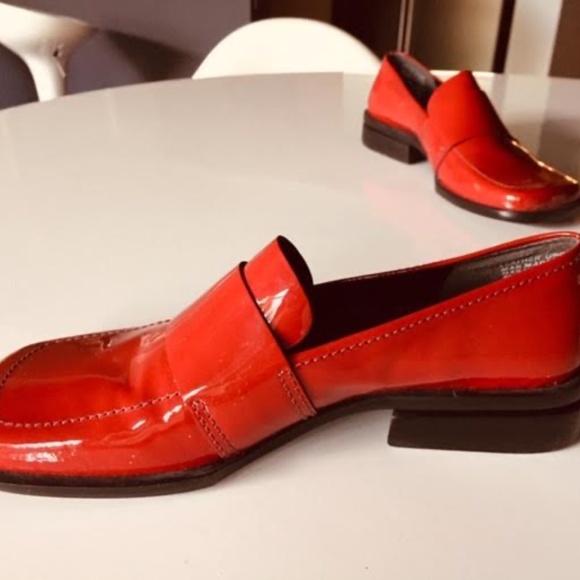 NEW Enzo Angiolini Red Patent Loafers - Picture 2 of 16